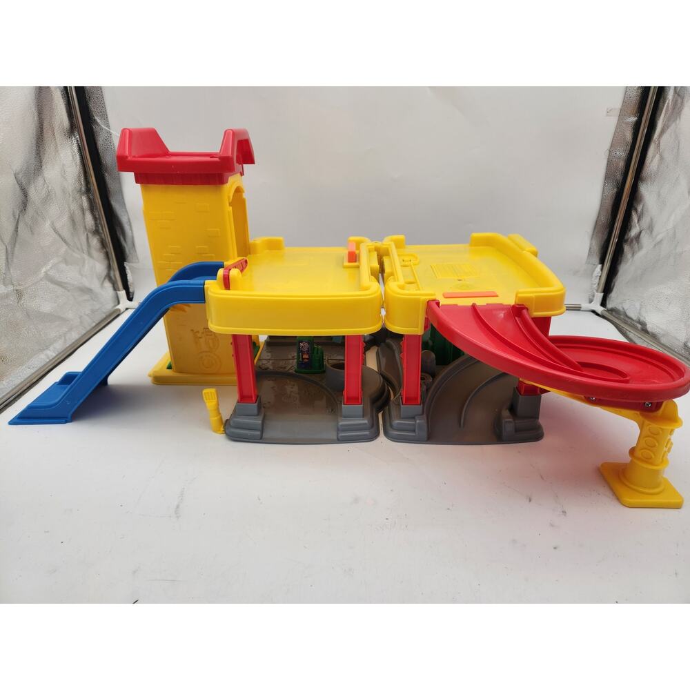 Vintage Little People 2002 Ramps Around Garage - Picture 3 of 4